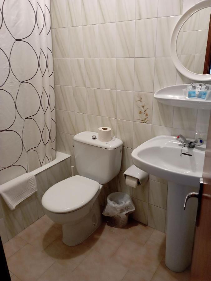 Room In Lodge - Double And Single Room - Pension Oria 1 卢阿尔卡 外观 照片